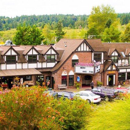 The Lynwood Theatre in Lynwood Center